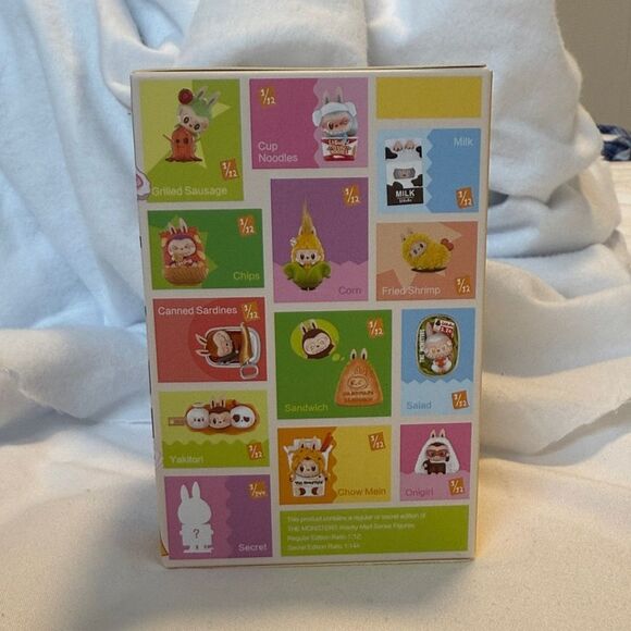 The Monsters Wacky Mart Collectible Figurine - Picture 2 of 6